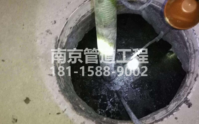 216清理化粪池