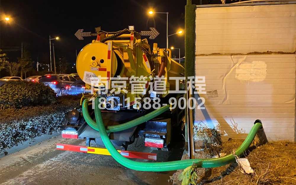 266临时工地抽粪