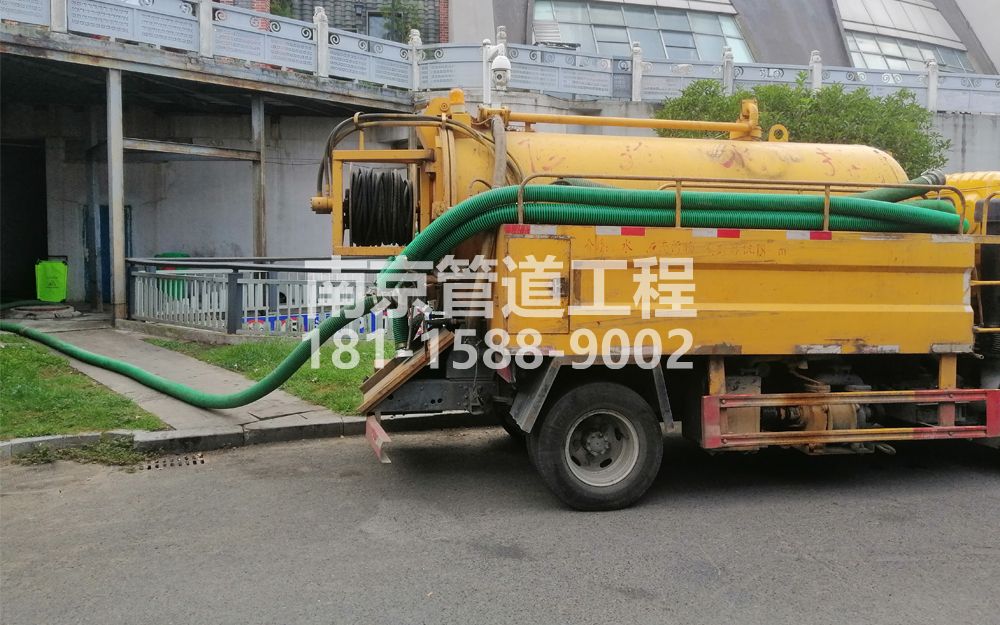 277商场隔油池吸污