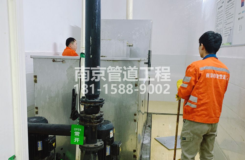 302隔油设备清洗