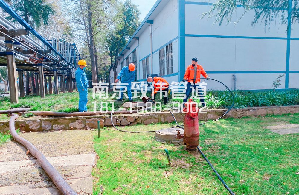 360石化工厂管道清洗